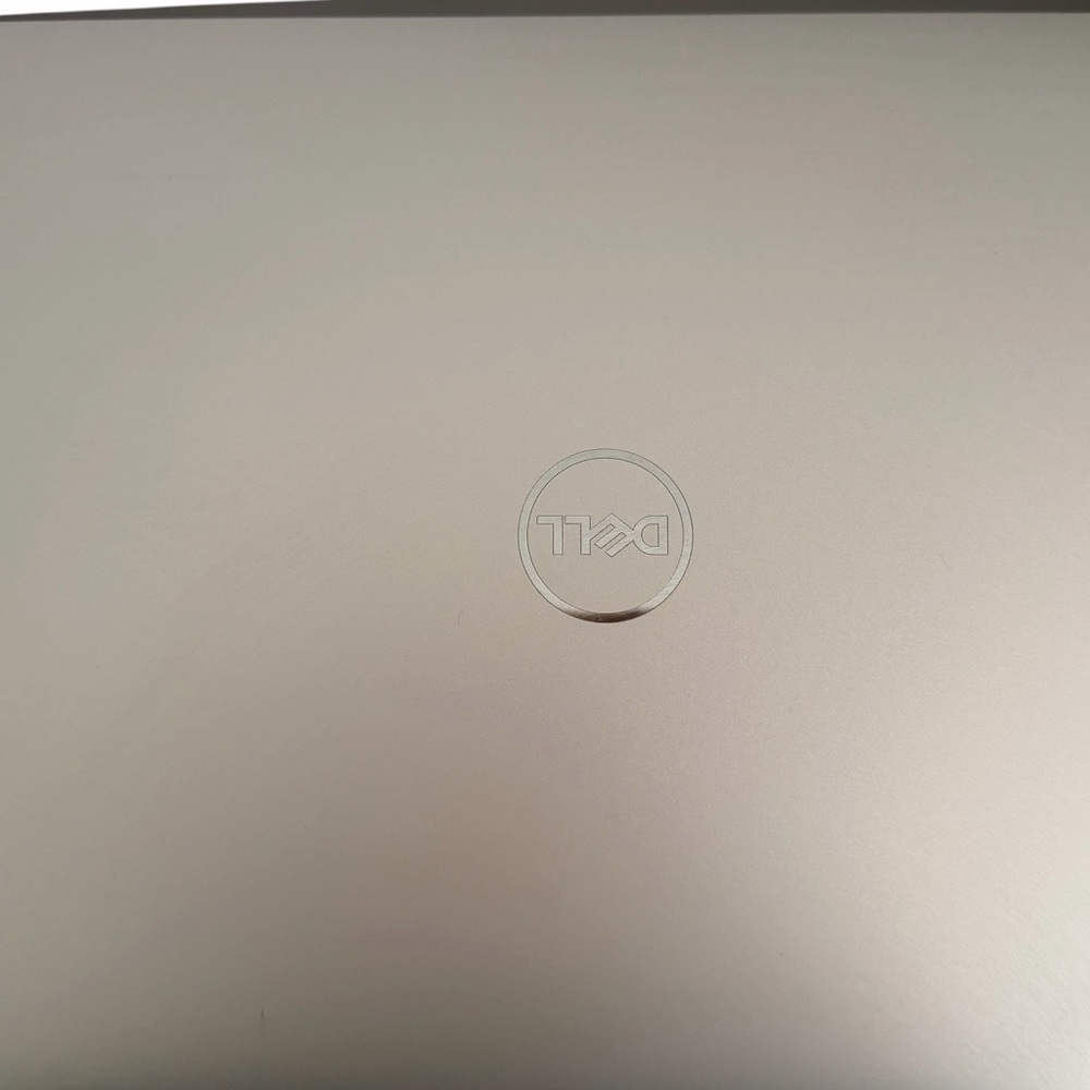Dell XPS 15 9510 | i7 | 32GB RAM | 1TB SSD | Touchscreen | Windows 11 Pro - Picture 2 of 7